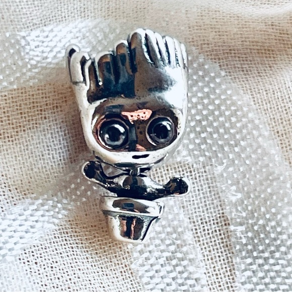 🌱 NWOT Groot Charm – Guardians of the Galaxy ✨ - Picture 5 of 13